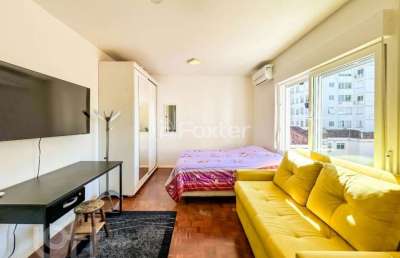 Apartamento com 1 quarto à venda na avenida independência, 479, independência, porto alegre, 29 m2 por r$ 200.000
