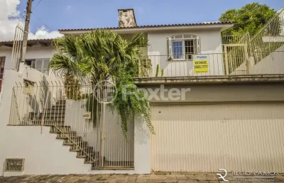 Casa comercial com 2 salas à venda na travessa miguel pereira, 131, medianeira, porto alegre, 224 m2 por r$ 660.000