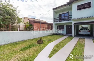 Casa com 5 quartos à venda na rua landel de moura, 2176, tristeza, porto alegre, 353 m2 por r$ 750.000