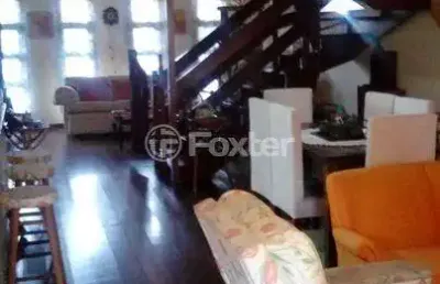 Casa com 3 quartos à venda na avenida guarujá, 140, guarujá, porto alegre, 235 m2 por r$ 750.000