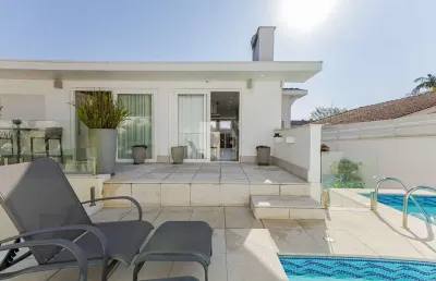 Casa em condomínio fechado com 4 quartos à venda na avenida manoel ribas, 8595, butiatuvinha, curitiba por r$ 3.500.000