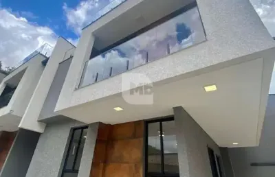 Casa com 3 quartos à venda na rua travessa ferreira, 20 2, uberaba, curitiba por r$ 799.000