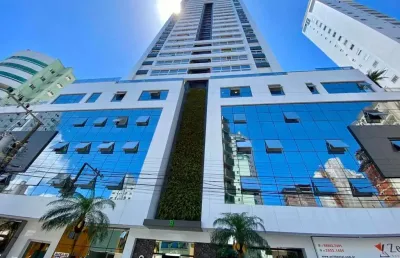 Apartamento de alto padrão com 3 suítes localizado em pioneiros/balneário camboriú-sc