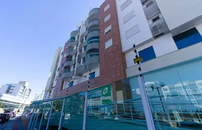 Cobertura de alto padrão com 3 suítes e piscina em coqueiros - florianópolis - sc