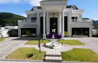 Residência de alto padrão, luxuosa e exclusiva, feita para surpreender no casa branca - itapema - sc