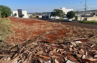 Terreno de 442m² muito bem localizado no condomínio solar da toscana em apucarana/pr
