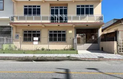 Casa com 5 dormitórios no bairro barreiros em são josé-sc