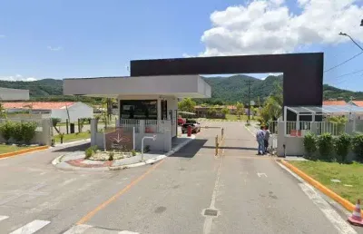 Casa com 3 dormitórios em condomínio fechado na palhoça-sc
