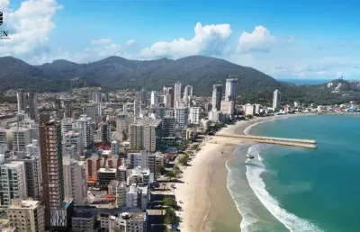 Apartamento com 3 quartos à venda na Avenida 276, 100, Meia Praia, Itapema