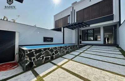 Casa com 3 quartos à venda na Santa Regina, 47, São Francisco de Assis, Camboriú