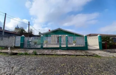 Casa residencial com 4 quartos  à venda, 230.00 m2 por r$520000.00  - nova russia - ponta grossa/pr