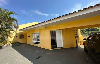 Casa residencial com 4 quartos  para alugar, 244.00 m2 por r$5500.00  - oficinas - ponta grossa/pr
