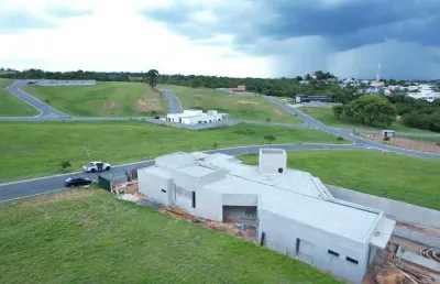 Casa a venda no condomínio residencial fazenda imperial em sorocaba-sp.