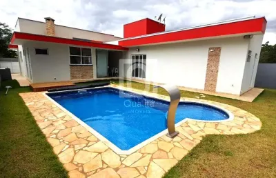 Casa térrea à venda no condomínio ninho verde 1- porangaba