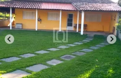 Chácara com lago e casa de caseiro em araçoiaba da serra