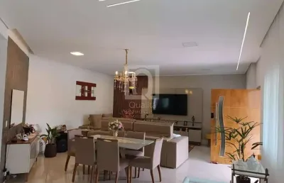 Casa à venda no condomínio tarumã, santana de parnaíba | 4 quartos, piscina e área gourmet
