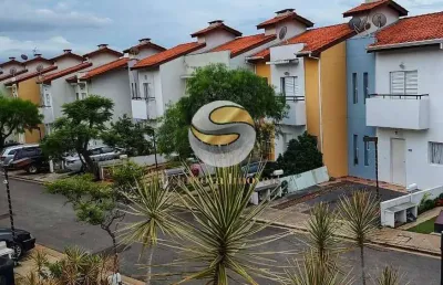 Casa 02 dormitório com planejados, só entrar, 2 vagas, gás encanado, lazer.