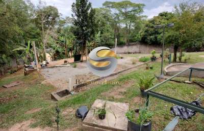 Lote com energia e agua com 1.000mt, murado com portão