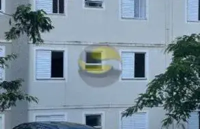 Apartamento novo, com 02 dormitórios e ótima localização.