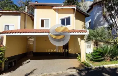 Residência estilosa, 3 dorm. 1 suite, isolada, com excelente acabamento,