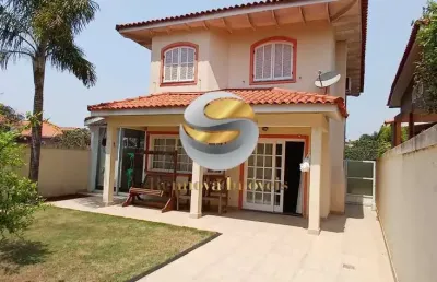Casa 3 suítes na granja viana, quintal grande gramado, km.22,5