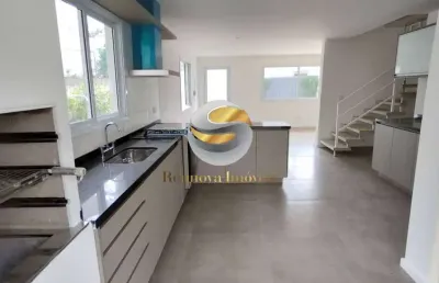 Casa nova com 03 dormitórios, 01 suite, fácil acesso, 2 vagas.