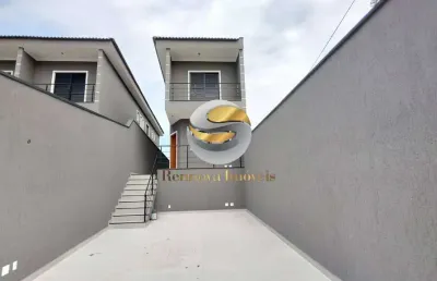 Casa 3 suítes, totalmente isolada, nova, espaço gourmet, quintal, 3 vagas