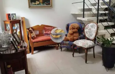 Casa 03 dormitórios, 1 suíte com sacada, pé direito duplo, 2 vagas