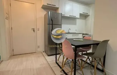 Apartamento 2 dorm, pronto para mora, pintura *nova* e piso laminado.