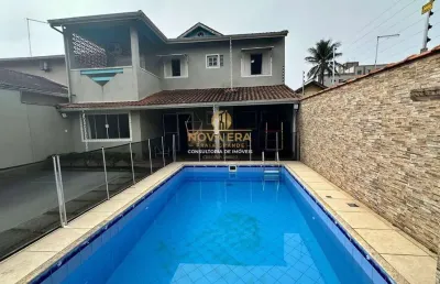 Casa perto praia,3dorm,área gourmet,piscina,quadra,2vagas,r$899mil aceita banco