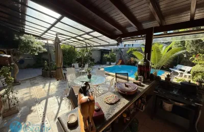 Casa com 4 quartos à venda na Rua Tarumã, Enseada, Guarujá