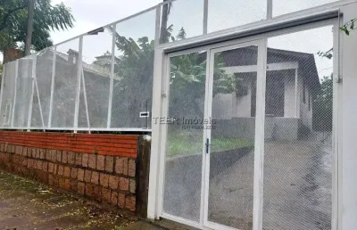 Casa à venda no bairro jardim itu - porto alegre/rs