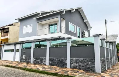 Casa com 3 quartos à venda na Rua José de Alencar, 136, Maringá, Alvorada