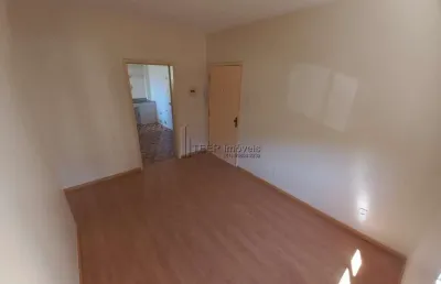 Apartamento padrão 2 dormitórios piso laminado com estacionamento rotativo