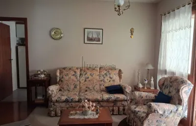 Apartamento padrão 2 dormitórios com suíte e sacada fechda de frente, sacada churrasqueira e garagem