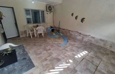 Casa com 2 quartos à venda na Avenida Presidente Kennedy, 15375, Solemar, Praia Grande