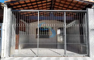 Casa com 2 quartos à venda na Avenida Presidente Kennedy, 15375, Jardim Imperador, Praia Grande