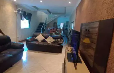 Casa com 3 quartos à venda na Avenida Presidente Kennedy, 15375, Vila Caiçara, Praia Grande