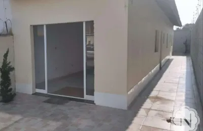 Casa com 2 quartos à venda na Rua Xerentes, Balneário Tupy, Itanhaém
