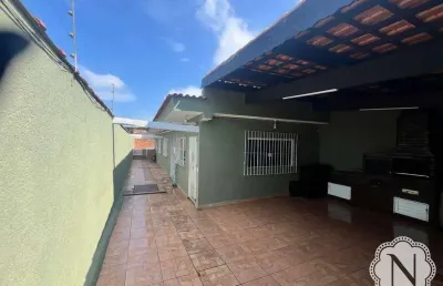 Casa com 3 quartos à venda na Rua Benedito De Oliveira Luz, Jardim Umuarama, Itanhaém