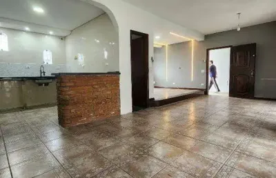 Casa com 3 quartos para alugar na Avenida José Batista Campos, Mosteiro, Itanhaém