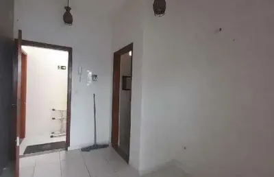 Sala comercial para alugar na Avenida Rui Barbosa, Centro, Itanhaém