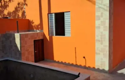 Casa à venda com 2 quartos no bairro jamaica (praia)