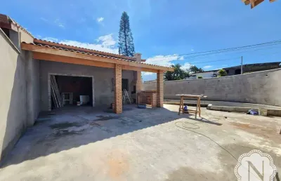 Casa à venda com 3 quartos no bairro gaivota (praia)