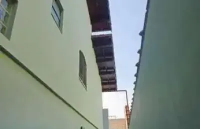 Procurando por um lar espaçoso e confortável para sua família? então você precisa conhecer este incrível sobrado no jardim  las vegas!