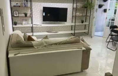 Excelente sobrado em condomínio fehado na vila américa, mobiliado e decorado. imóvel desocupado e ainda estuda permuta!