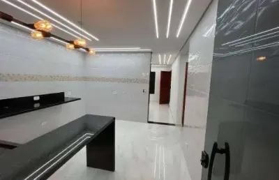 Olha que oportunidade  para você que busca uma casa térrea completamente reformada, impecável! imóvel desocupado e pronto para morar!