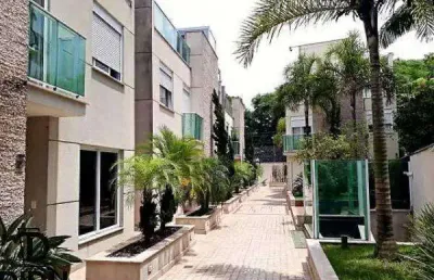 Não perca essa oportunidade incrível de adquirir um sobrado espaçoso e confortável em um condomínio fechado na região do morumbi!