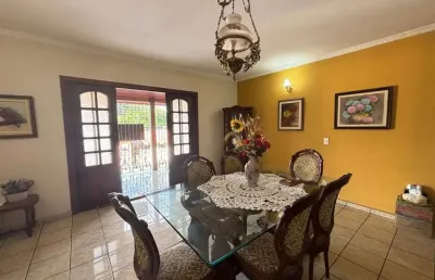 Casa comercial à venda na Avenida São Lourenço, Vila Batista, Bragança Paulista