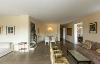 Casa tipo para venda em pacaembu com 3 quartos, 379m²